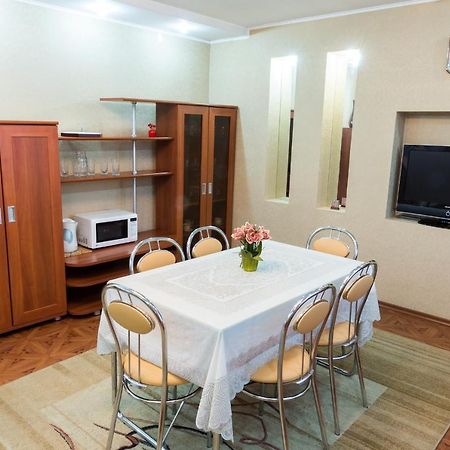Tourist Hotel Ust-Kamenogorsk Exterior photo
