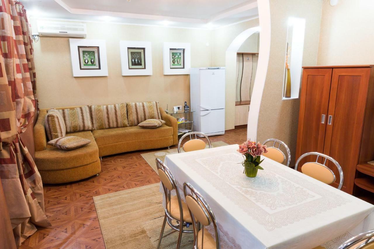 Tourist Hotel Ust-Kamenogorsk Exterior photo